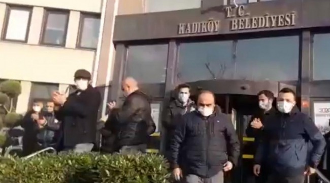 TİS görüşmeleri tıkanan Kadıköy Belediyesi işçileri dayatmalara karşı iş bıraktı