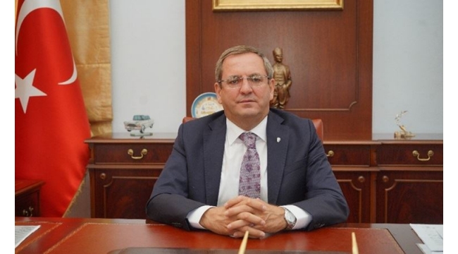 Ayvalık Belediye Başkanı Mesut Ergin Demokrat Parti'den istifa etti