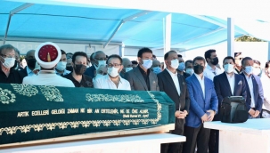 BAŞKAN RIZA AKPOLAT MESAİ ARKADAŞINI SONSUZLUĞA UĞURLADI .