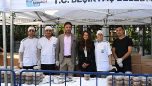 BEŞİKTAŞ BELEDİYE BAŞKANI RIZA AKPOLAT KOMŞULARINA AŞURE İKRAM ETT