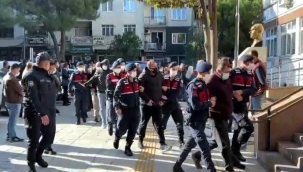 Kemalpaşa Belediyesi'nde rüşvet operasyonuna 3 tutuklama