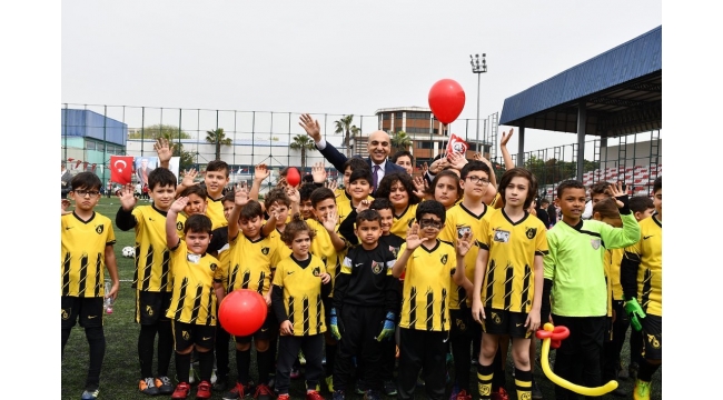 Bakırköy Belediyesi'nden 23 Nisan Spor Şöleni , Başkan Dr. Kerimoğlu'nun katılımıyla coşkuyla kutlandı