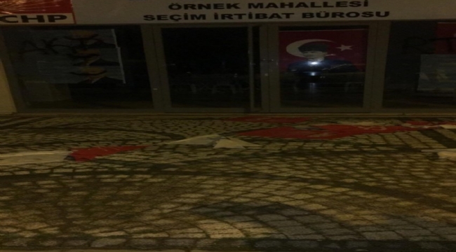 CHP Ataşehir temsilciliğine saldırı
