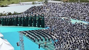 Görüntüler İran'dan Değil Adıyaman'dan... Menzil'den Cübbeli Sarıklı Tören