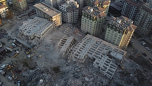 Depremin kaymağı Rönesans Holding'e