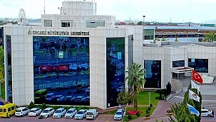 En borçlu belediyeden türbe gezisine 1,3 milyon