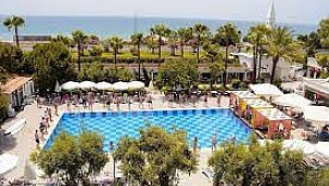 Club sea time hotel , Alanya'nın ünlü oteli mahkeme tarafından satışa çıkarıldı