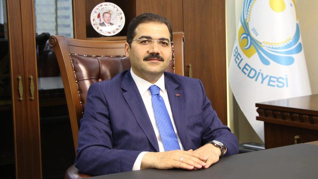 Mahmut Tanal: AKP'li başkana yurtdışı çıkış yasağı verildi