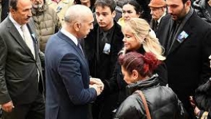 BAKIRKÖY BELEDİYE BAŞKANI KERİMOĞLU'NDAN VEFA "ATEŞ ÜNAL ERZEN SON YOLCULUĞUNA UĞURLANDI"