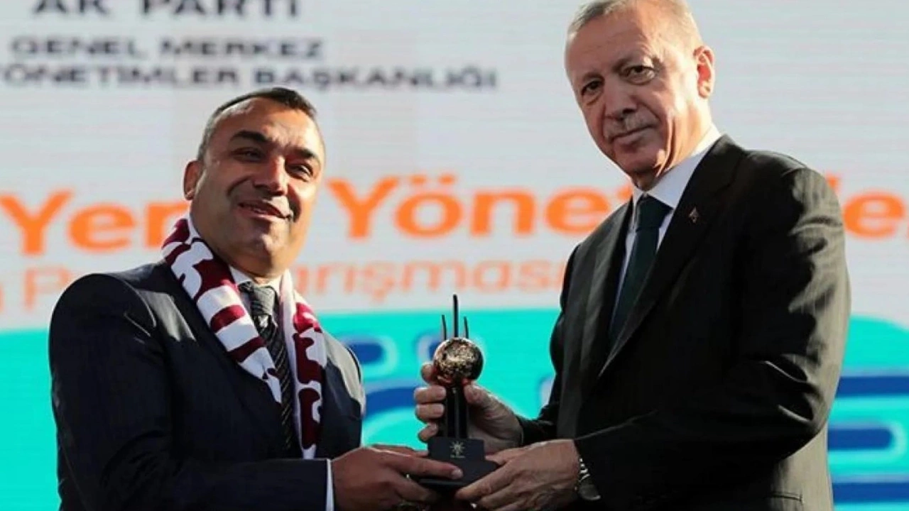 Gri pasaport skandalında adı geçen AKP'li belediye başkanı yeniden aday 