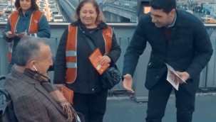 Chp Avcılar Belediye Başkan Adayı Utku Caner Çaykara güne Avcılar metrobüs durağında başladı 