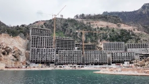 Marmaris Belediyesi Sinpaş Kızılbük Projesi'nin 58 ruhsatını iptal etti, projede şu an geçerli 5 ruhsat kaldı