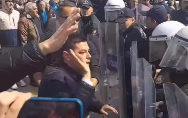 CHP'li başkan polise vurdu: Belediye başkanıyım lan ben, ahlaksız adam!