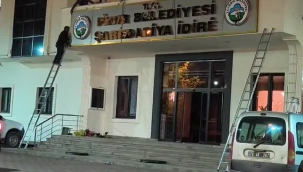 Iğdır Belediyesi'nin tabelasına Kürtçe adı eklendi!