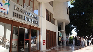 Manavgat Belediyesi'ne operasyonda 2 kişiye 'etkinlik pişmanlık' tahliyesi