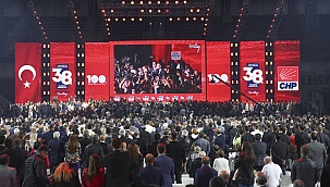 Kılıçdaroğlu 'mağdur', İmamoğlu 'sanık': CHP'nin kurultay davası ertelendi 